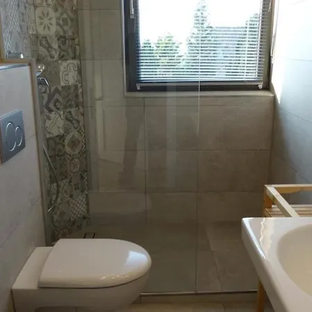Renovierte Ferienwohnung In Mit Garten Und Grill *