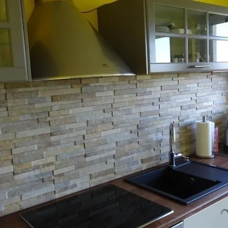 Renovierte Ferienwohnung In Mit Garten Und Grill *